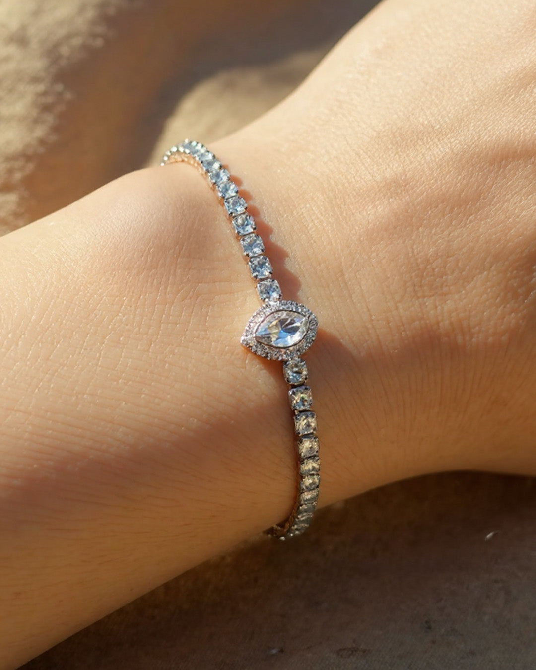 Bilekte Taç Parıltı